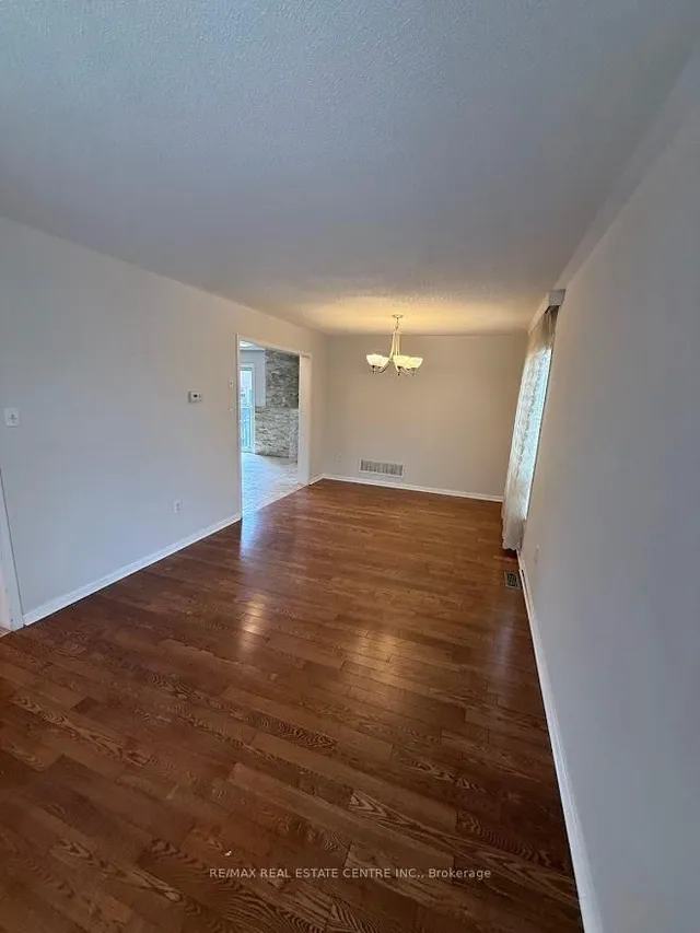 Additional image 5 of 5989 Sidmouth St