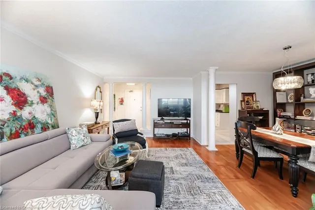 Additional image 18 of 627 The West Mall Unit 508