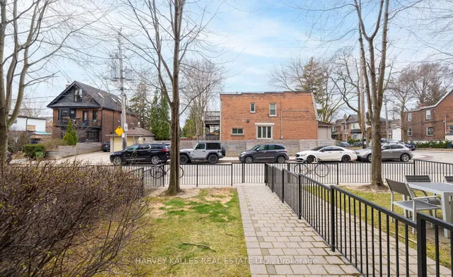 Additional image 24 of 363 Sorauren Ave Unit 111