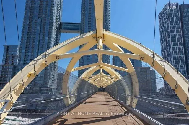 Additional image 13 of 21 Iceboat Terr Unit 4108