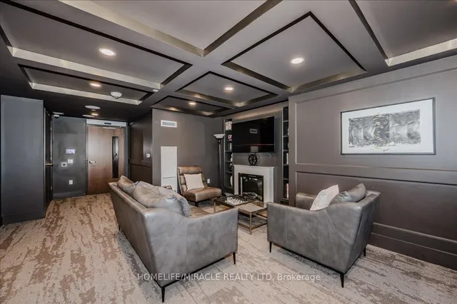 Additional image 28 of 1050 Main St Unit 819