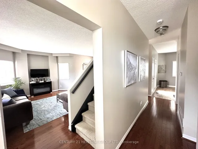 Additional image 24 of 1 Tower Gate Unit 11