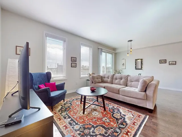 Additional image 2 of 813 Banks Cres