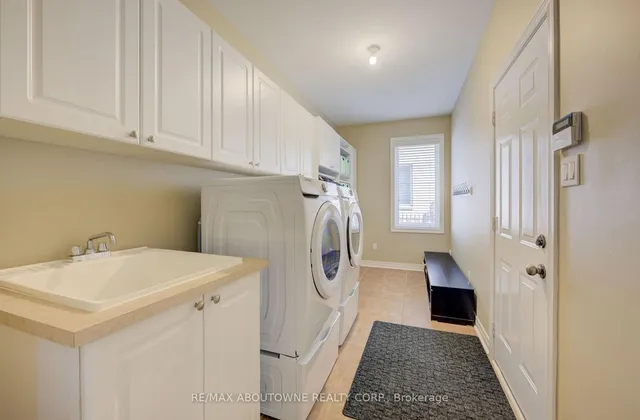 Additional image 14 of 1521 Craigleith Rd