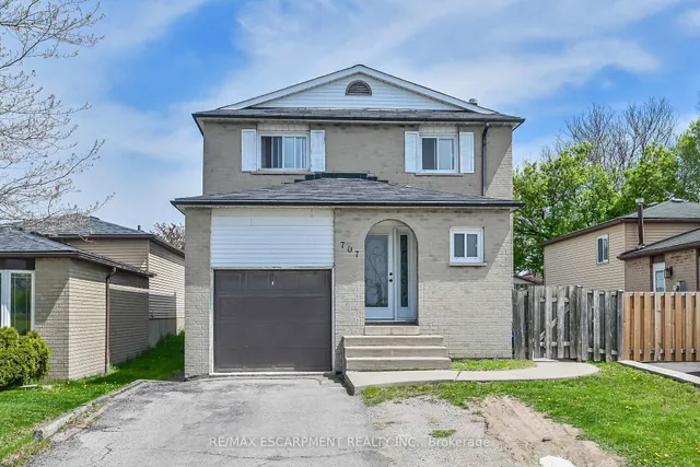 707 Upper Wentworth St