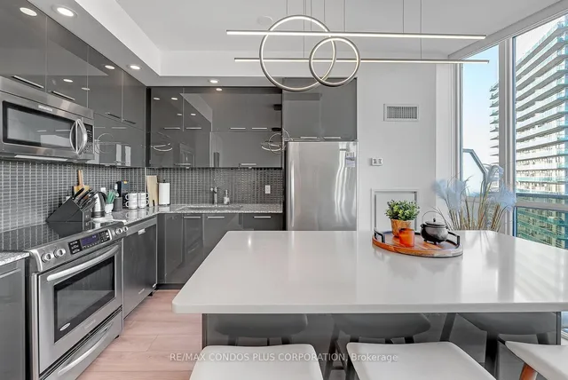 Additional image 10 of 80 Marine Parade Dr Unit 2907