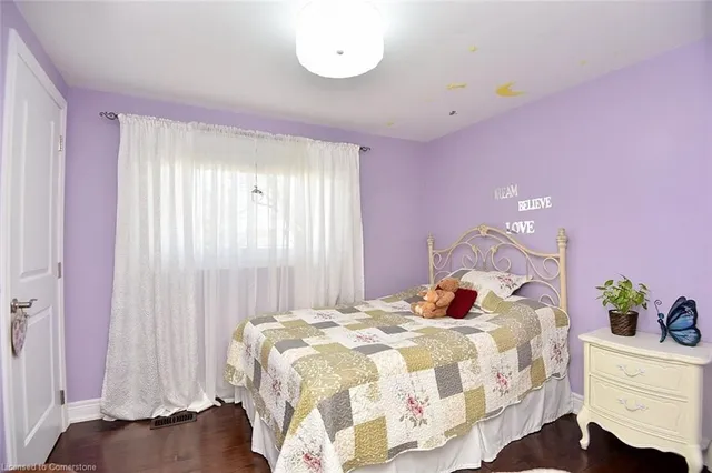 Additional image 21 of 272 Birchcliffe Cres