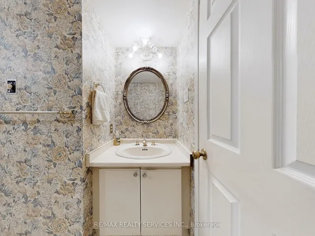 Additional image 34 of 330 Mill St Unit 902