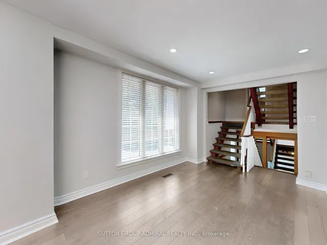 Additional image 13 of 248 Glengrove Ave