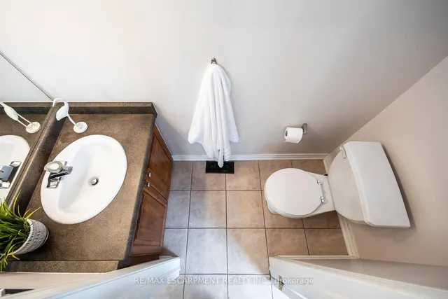 Additional image 21 of 5331 Applegarth Dr