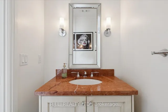 Additional image 35 of 183 Wellington St Unit 2505