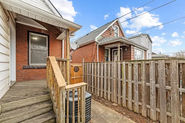 Additional image 24 of 138 Albany Ave