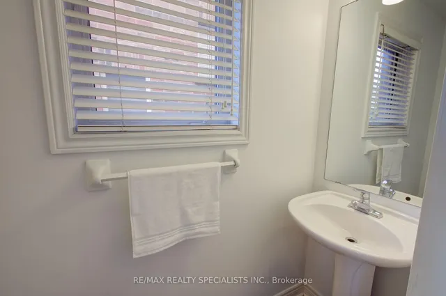 Additional image 4 of 10 Sam Frustaglio Dr