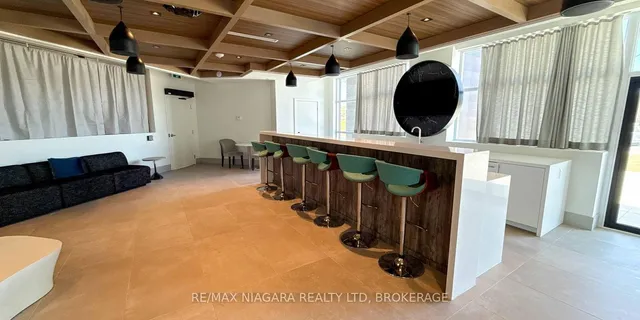 Additional image 37 of 600 North Service Rd Unit 202