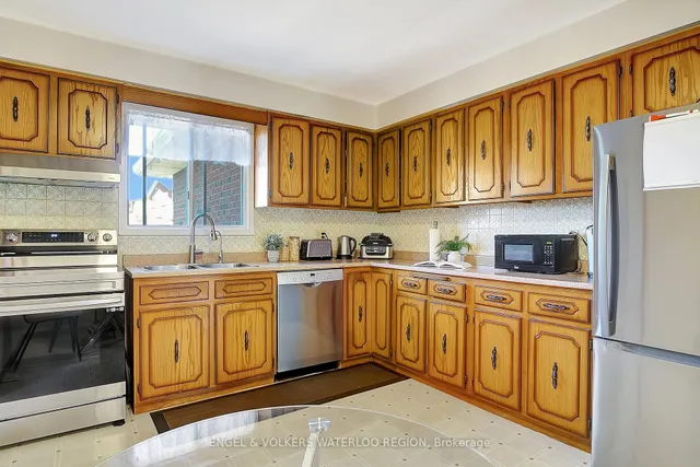 Additional image 15 of 137 Wimbleton Cres