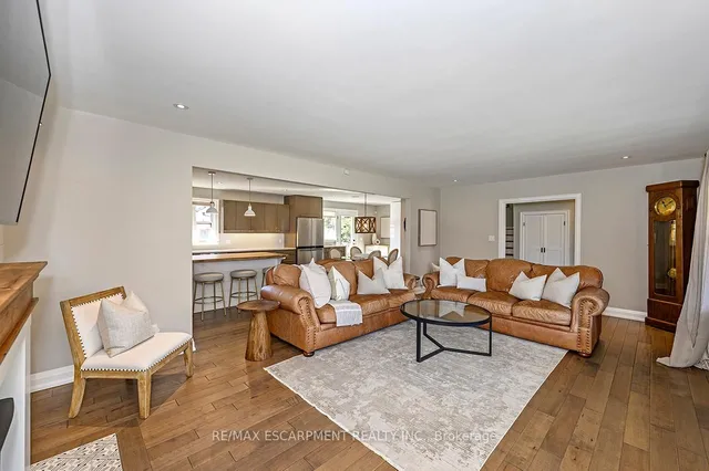 Additional image 14 of 585 Deborah Cres