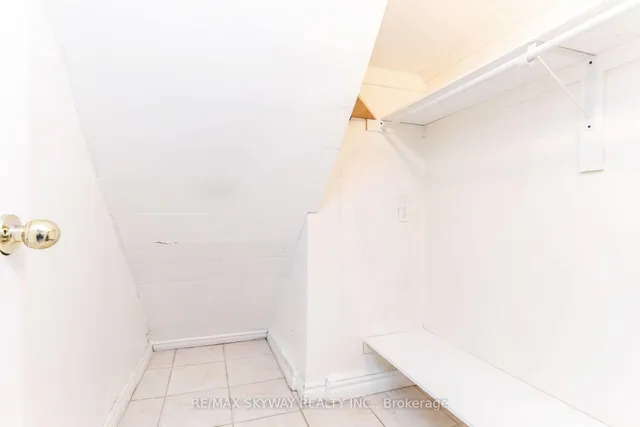 Additional image 42 of 144 Archdekin Dr