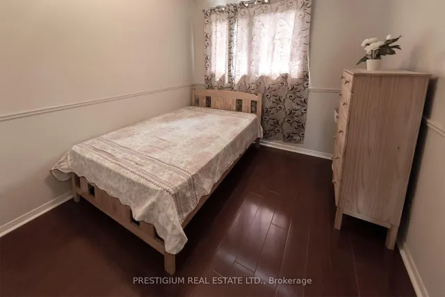 Additional image 17 of 25 Cardwell Ave Unit 30