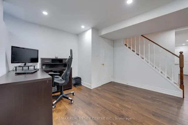 Additional image 27 of 27 Coates Dr