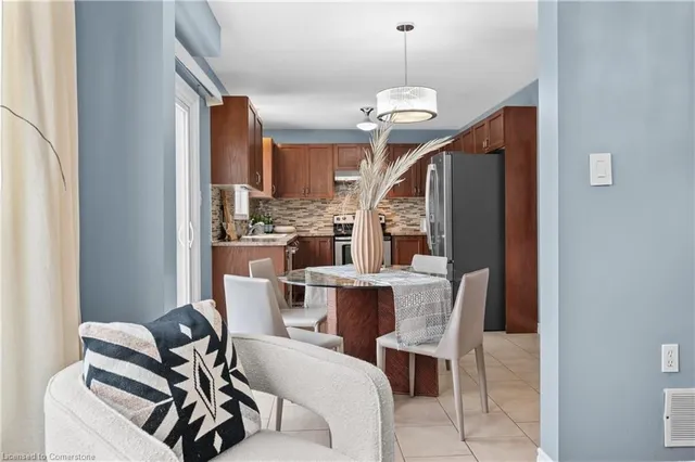 Additional image 16 of 100 Thames Way