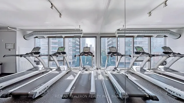 Additional image 45 of 281 Mutual St Unit 1506