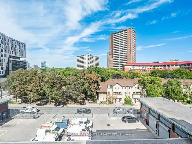 Additional image 20 of 736 Dundas St Unit Unit 507