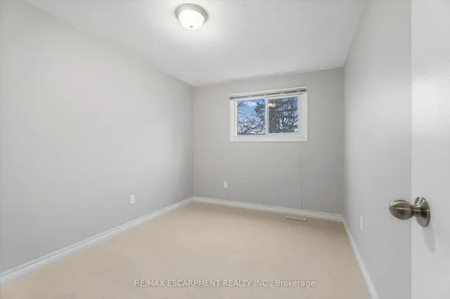 Additional image 17 of 1301 UPPER GAGE Ave Unit 33