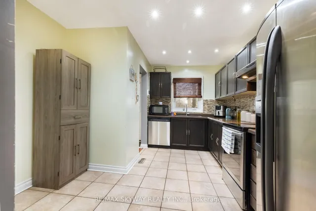 Additional image 16 of 82 Festoon Pl