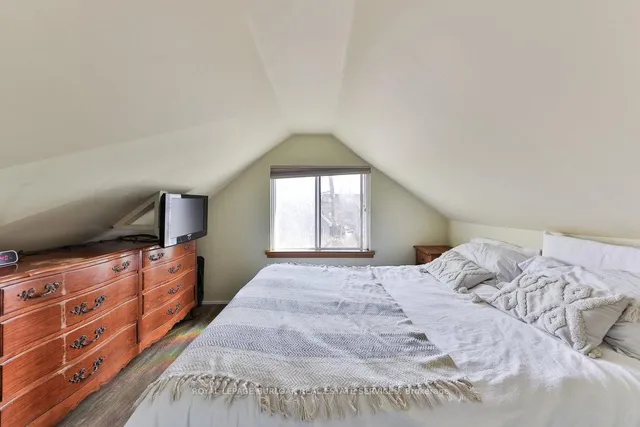 Additional image 45 of 39 Twenty Fourth St