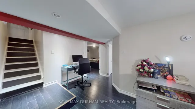 Additional image 27 of 165 Harewood Ave