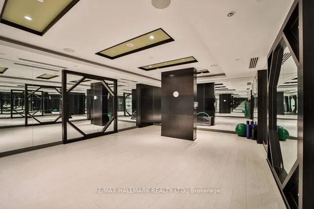 Additional image 30 of 2 Old Mill Dr Unit 121