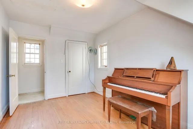 Additional image 22 of 8 Sunnylea Ave