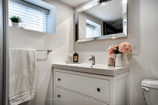 Additional image 35 of 151 Corman Ave