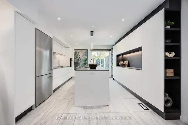95 Summerhill Ave Unit 10