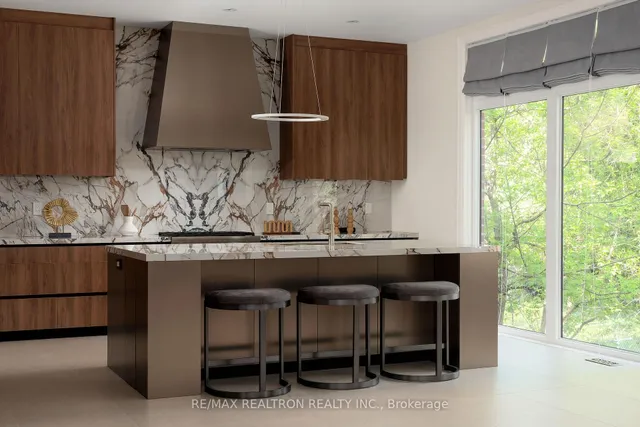 Additional image 18 of 146 Empress Ave