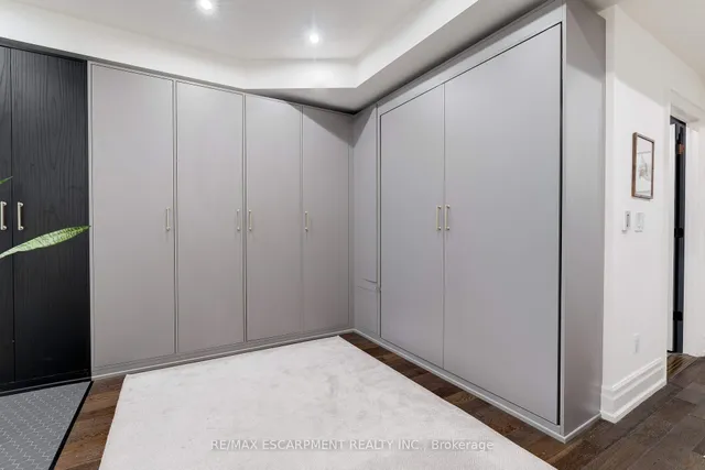 Additional image 8 of 46 Stanley Terr