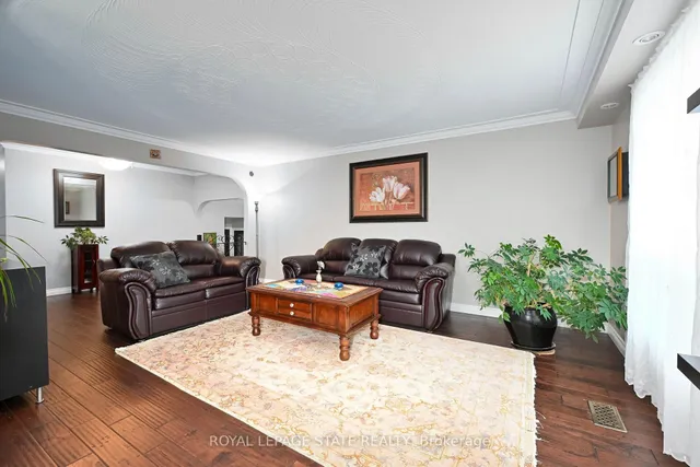 Additional image 11 of 14 Joy Crt