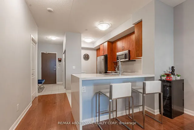 Additional image 10 of 205 Sherway Gardens Rd Unit 315