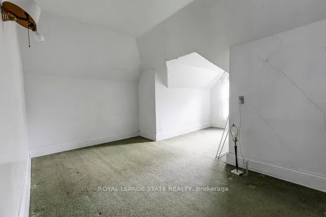 Additional image 37 of 142 Aberdeen Ave