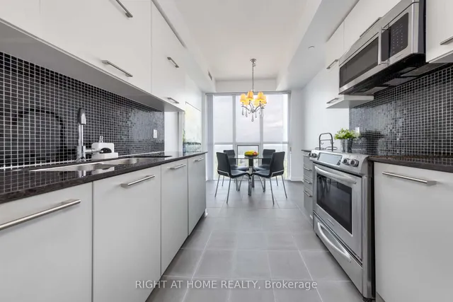 Additional image 17 of 5162 Yonge St Unit LPH202