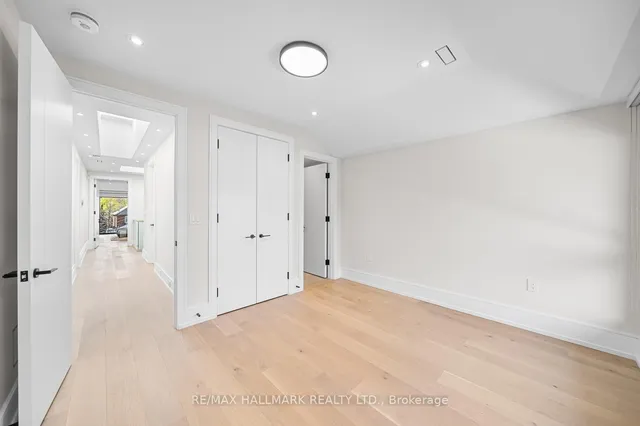 Additional image 39 of 118 Airdrie Rd