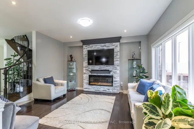 Additional image 15 of 28 Chamomile Dr