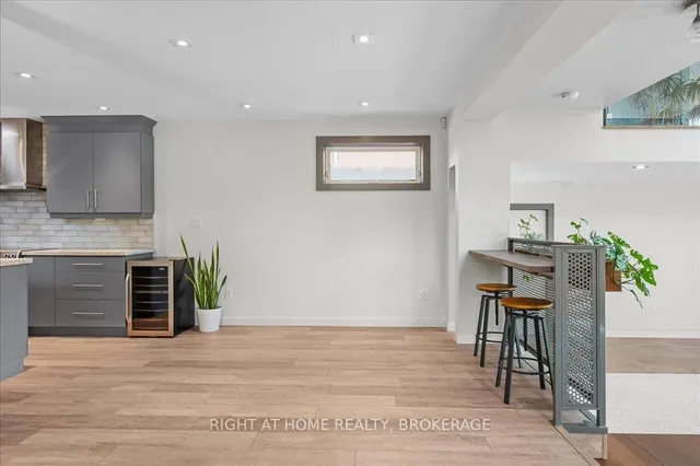 Additional image 32 of 704 Cedar Ave