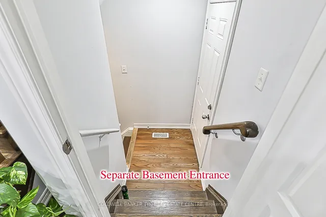 Additional image 27 of 43 Crystalview Cres