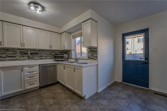 Additional image 9 of 1821 Mccoy Ave