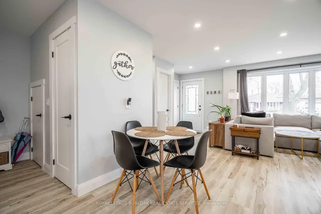 Additional image 10 of 8 Banff Dr