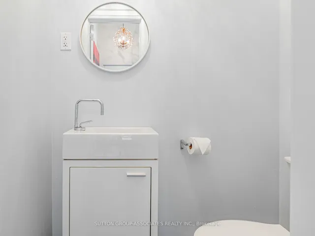 Additional image 16 of 20 Glengrove Ave