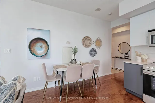 Additional image 18 of 55 Bremner Blvd Unit 1407