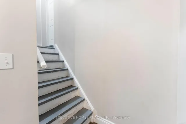 Additional image 40 of 11 Madronna Gdns