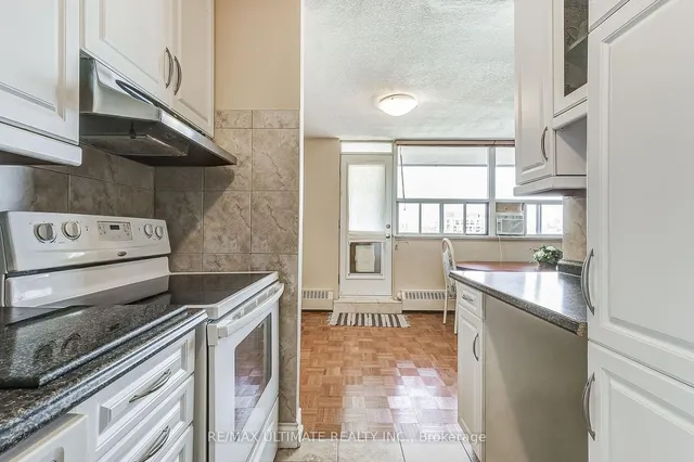 Additional image 8 of 541 Blackthorn Ave Unit 1005